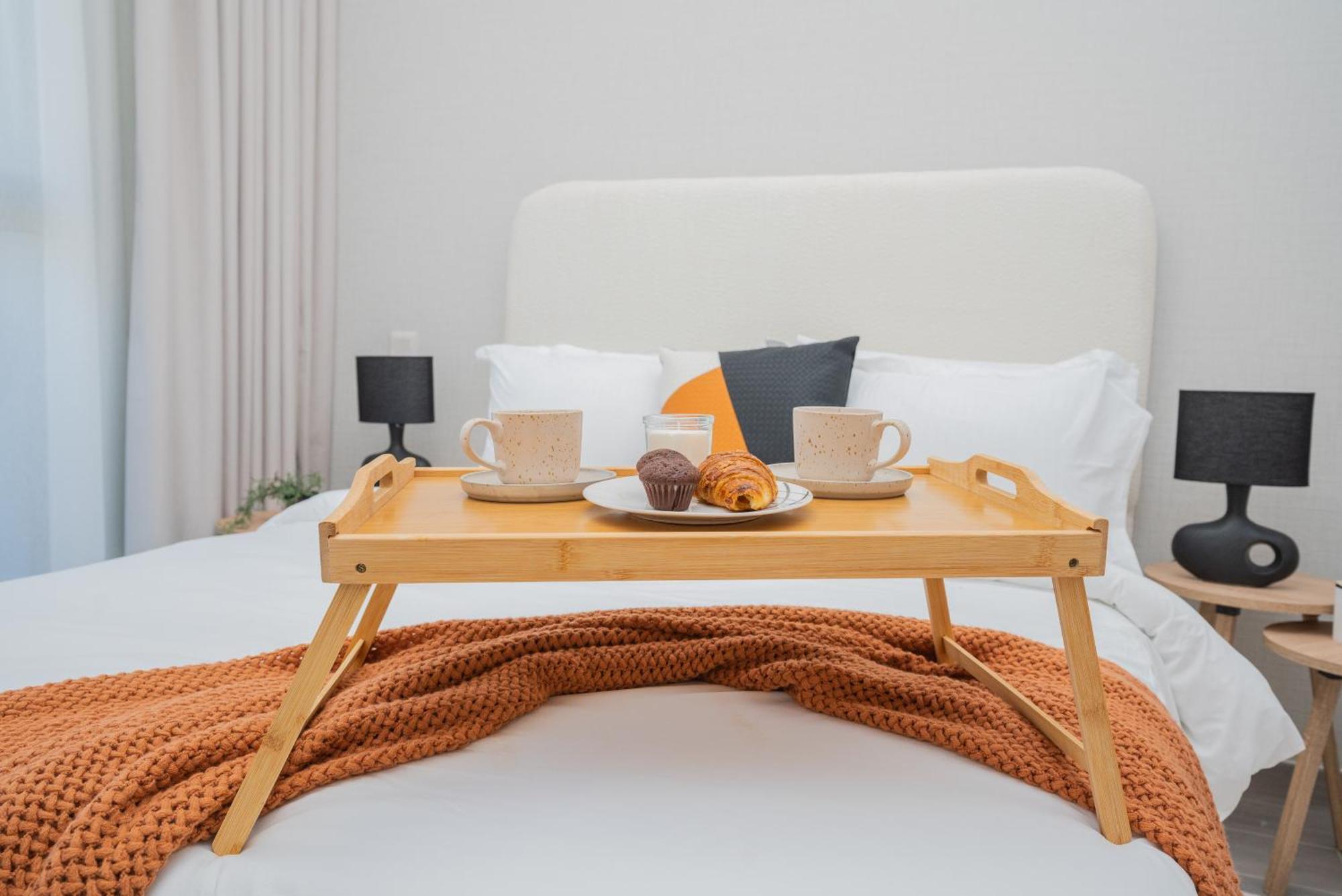 Chic 1br In Mesk 1 With Serene Balcony Views By Vibel Apartment