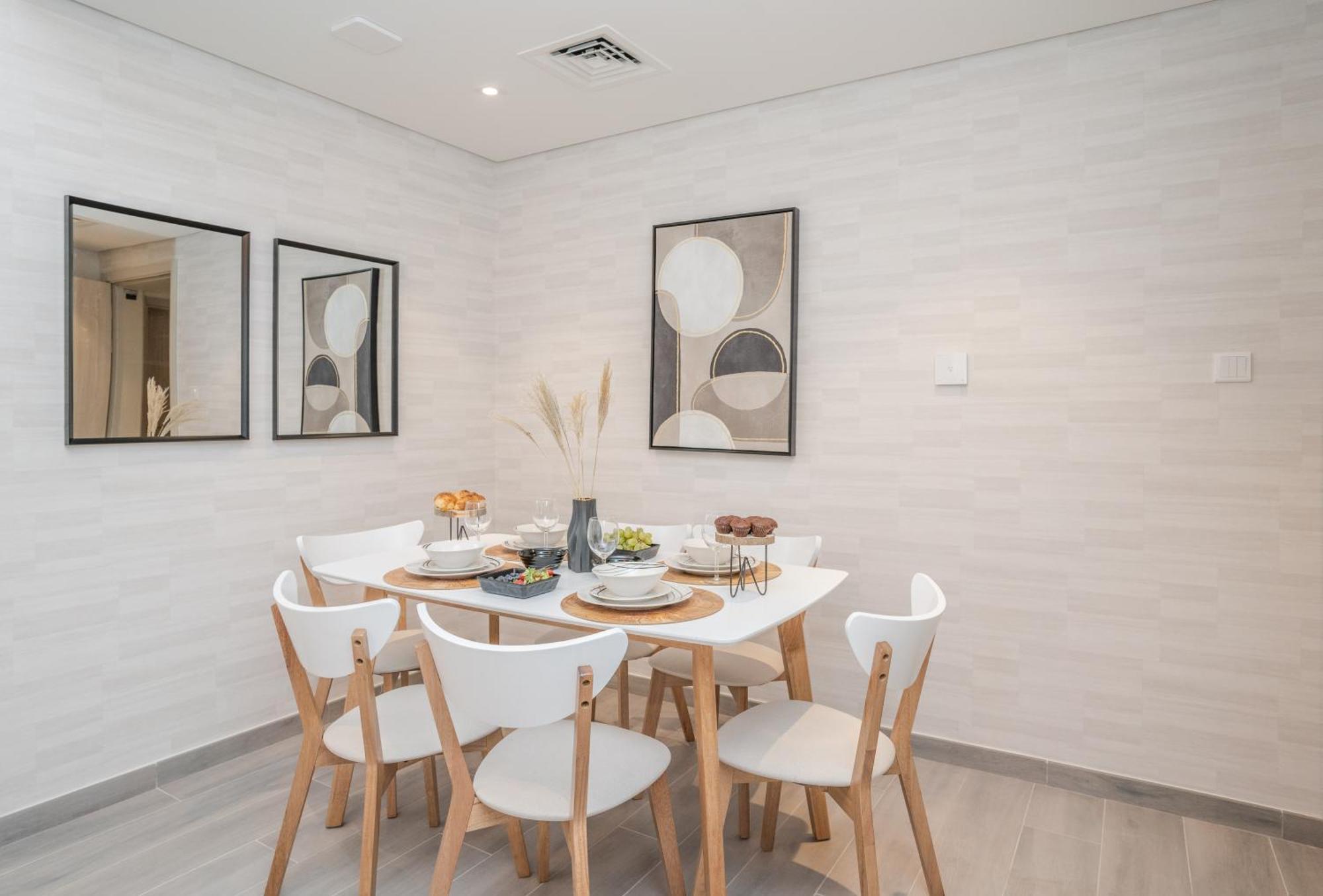 Chic 1br In Mesk 1 With Serene Balcony Views By Vibel Apartment *