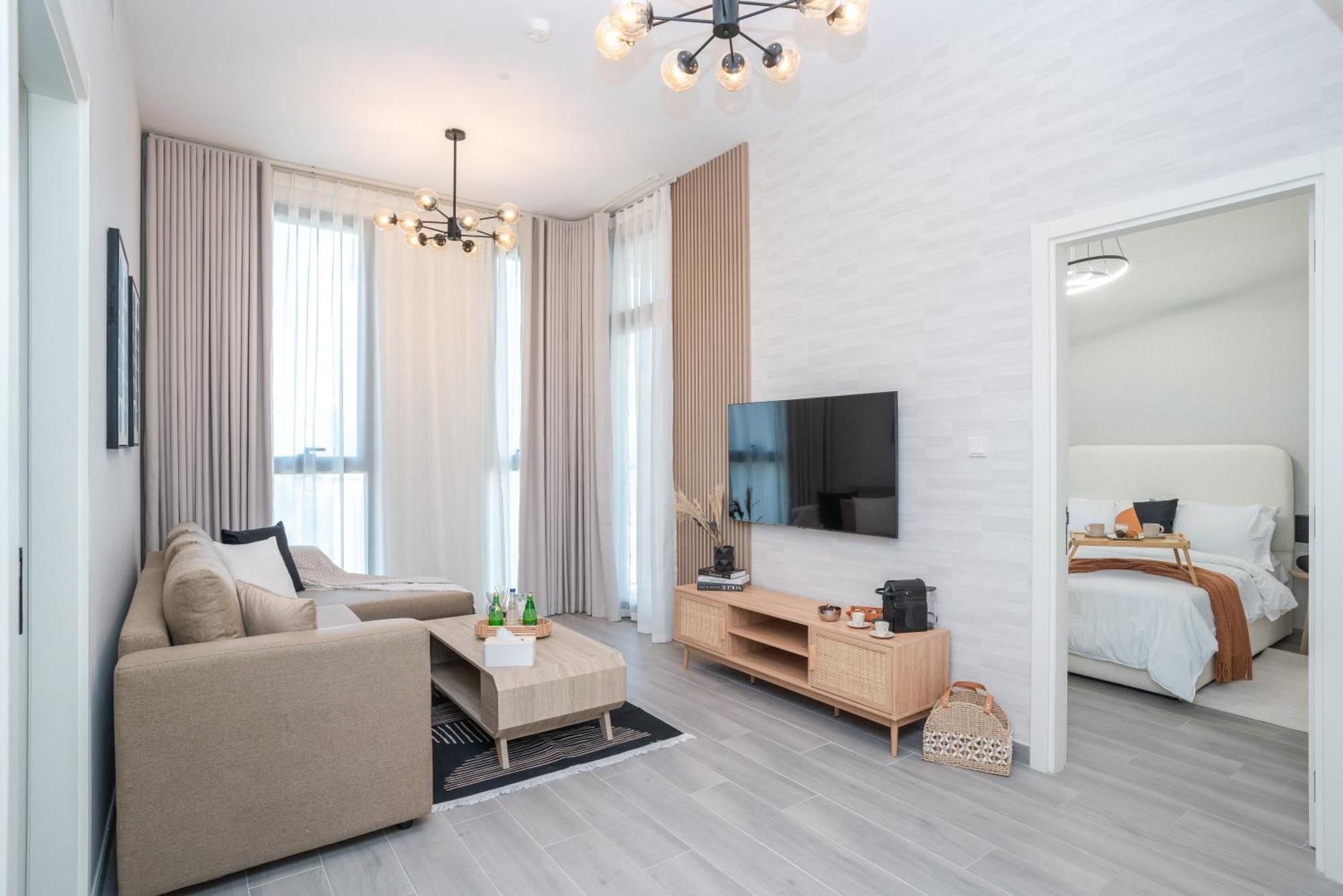 Chic 1br In Mesk 1 With Serene Balcony Views By Vibel Apartment