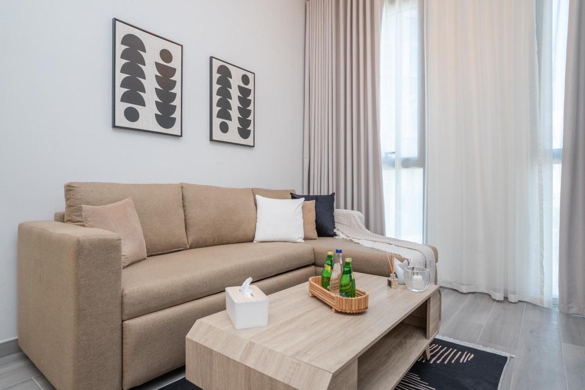 Chic 1br In Mesk 1 With Serene Balcony Views By Vibel * Dubai